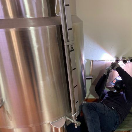 Modificación de tubería en bodega
